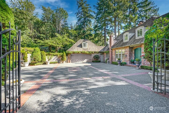 Home for sale in Seattle 1204 NW Culbertson Drive, Seattle, WA 98177