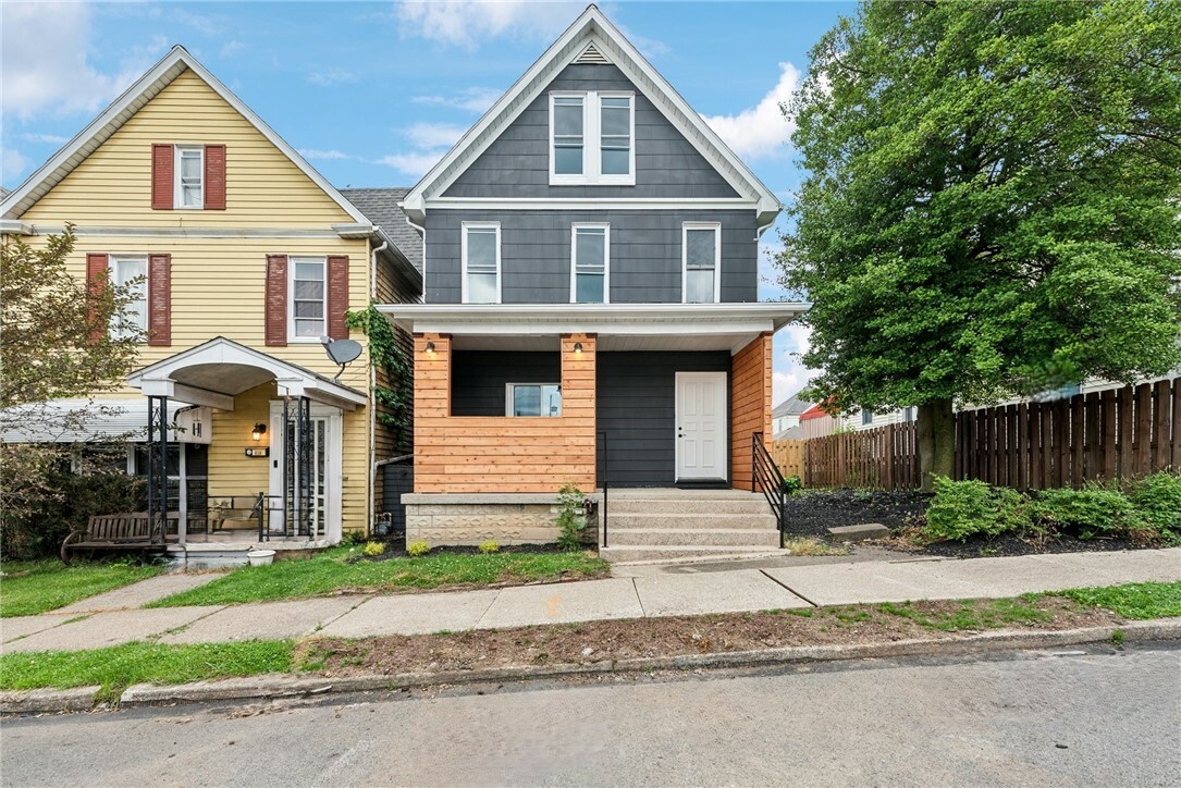 Property Photo:  620 Spring Street  PA 15650 