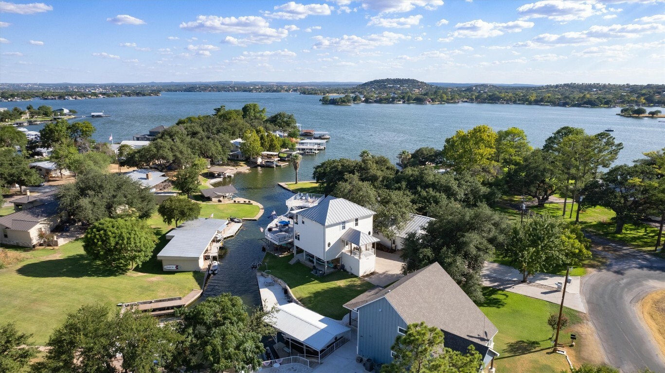 Property Photo:  298 E Lakeshore Drive  TX 78643 