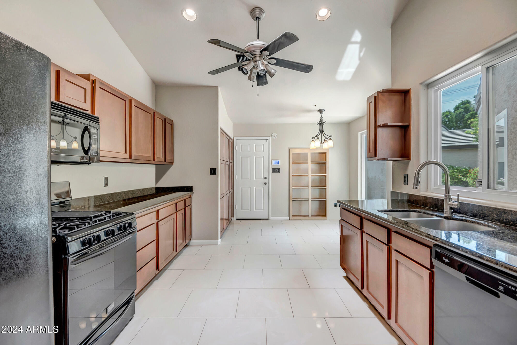 Property Photo:  9051 N 14th Drive  AZ 85021 