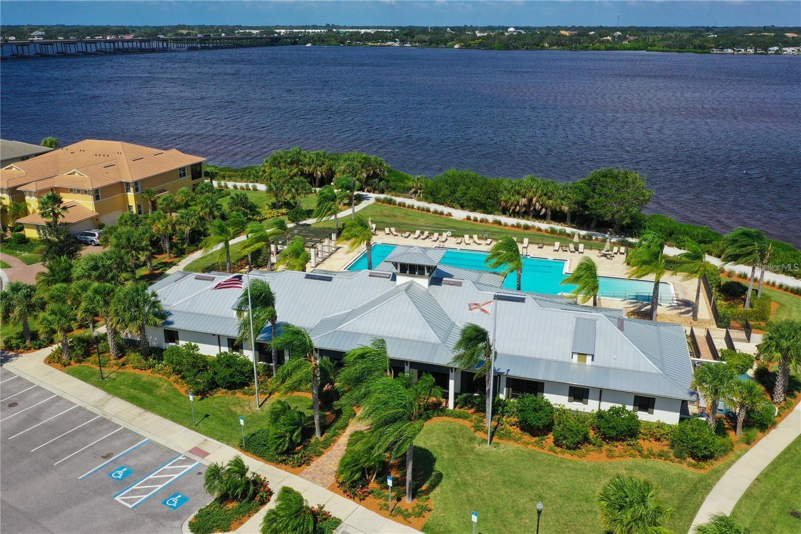 Property Photo: 1020 Tidewater Shores Loop 108 FL 34208