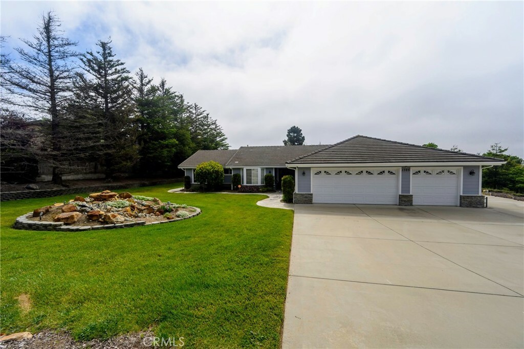 Property Photo:  1325 Humboldt Drive  CA 93444 