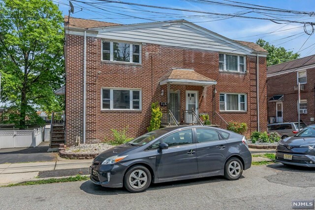 Property Photo: 178 Tuxedo Parkway NJ 07106