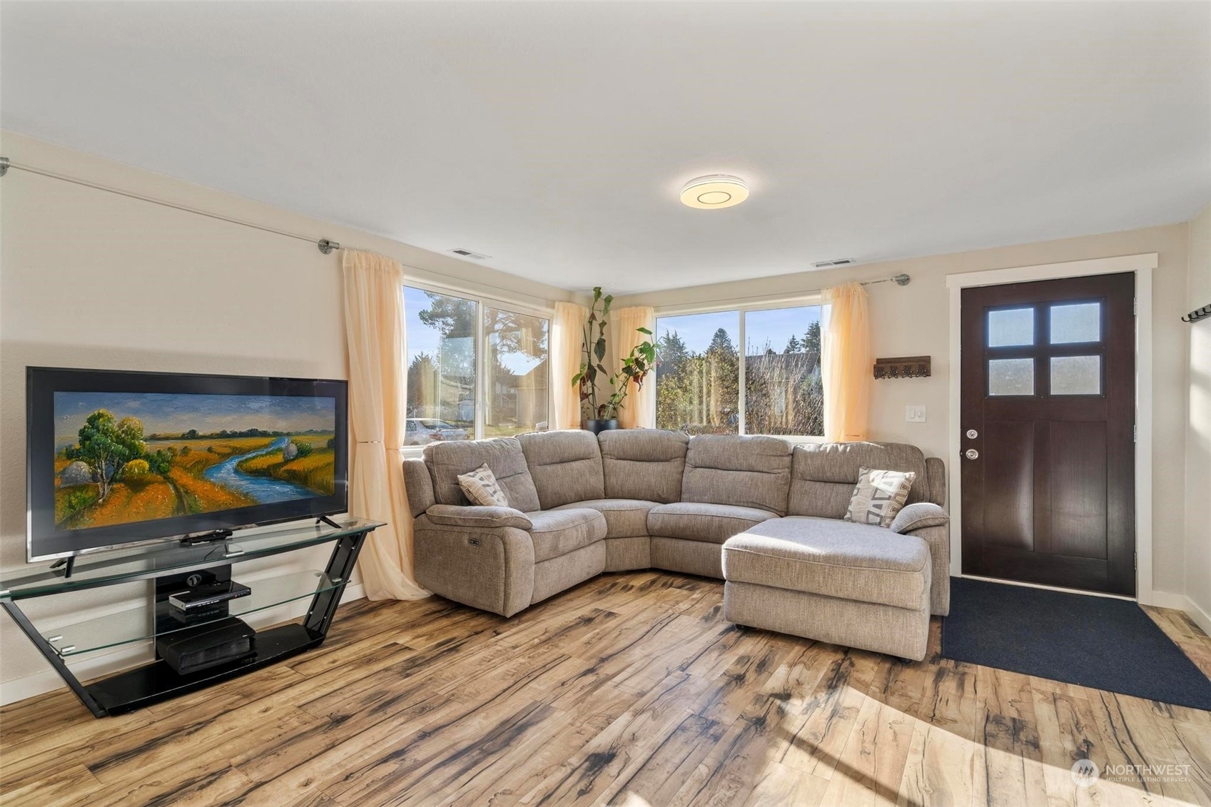 Property Photo: 514 Richmond Avenue WA 98531