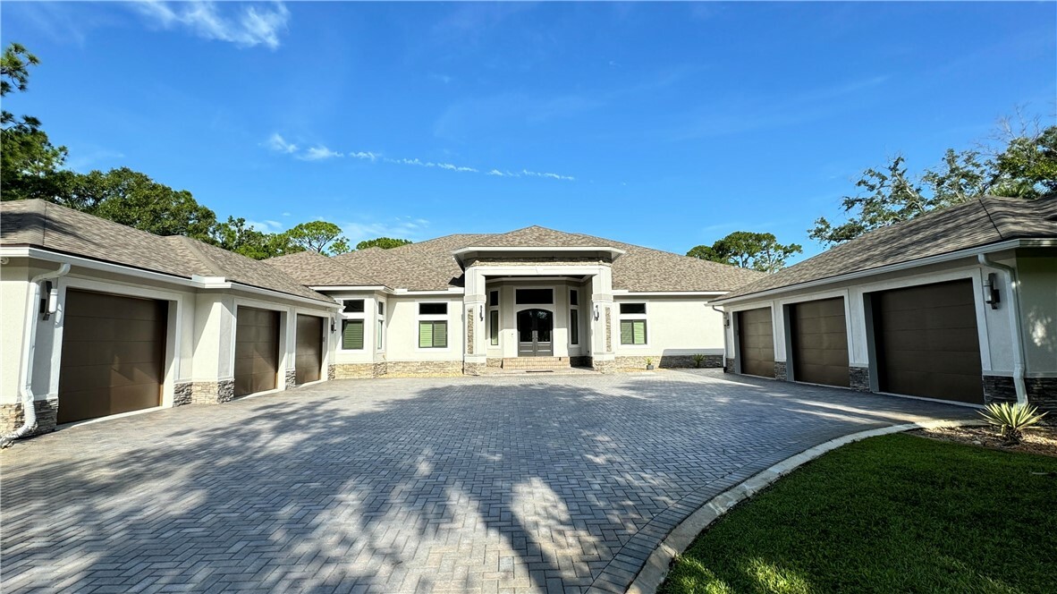 145 24th Avenue  Vero Beach FL 32962 photo