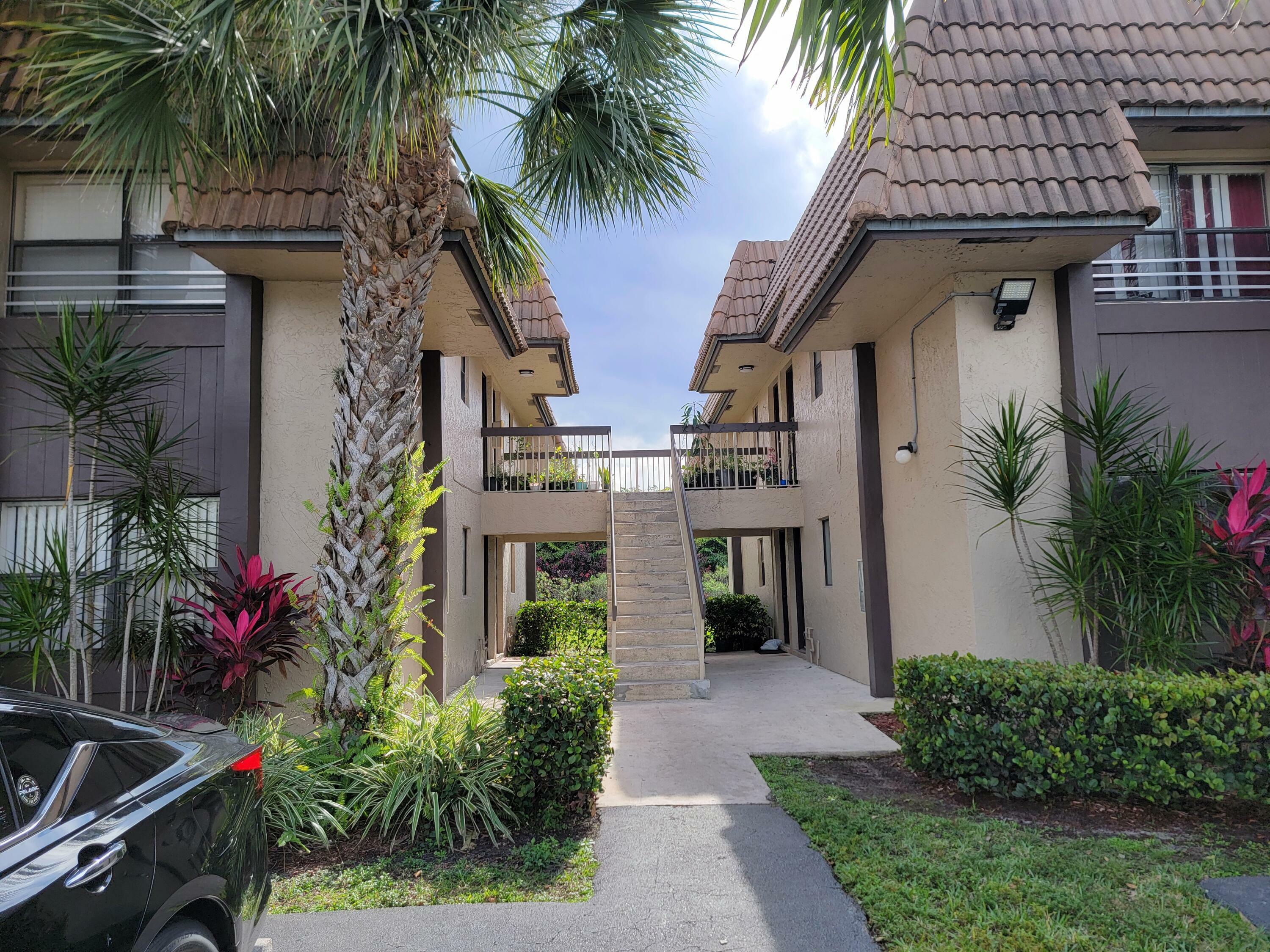 Property Photo:  10728 Royal Palm 3-3 Boulevard 10728  FL 33065 