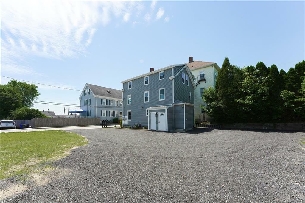 Property Photo:  71 St Elizabeth Street 2  RI 02809 