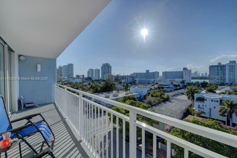 Property Photo:  1045 10th St 907  FL 33139 