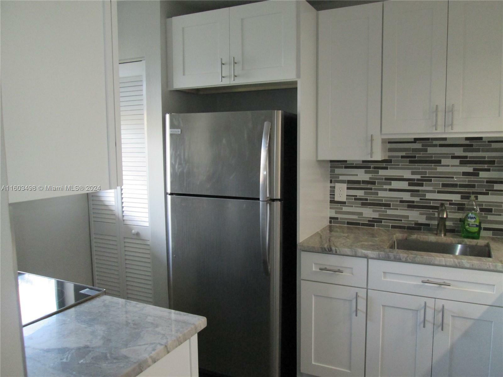 Property Photo:  5321 NE 24th Ter 109A  FL 33308 