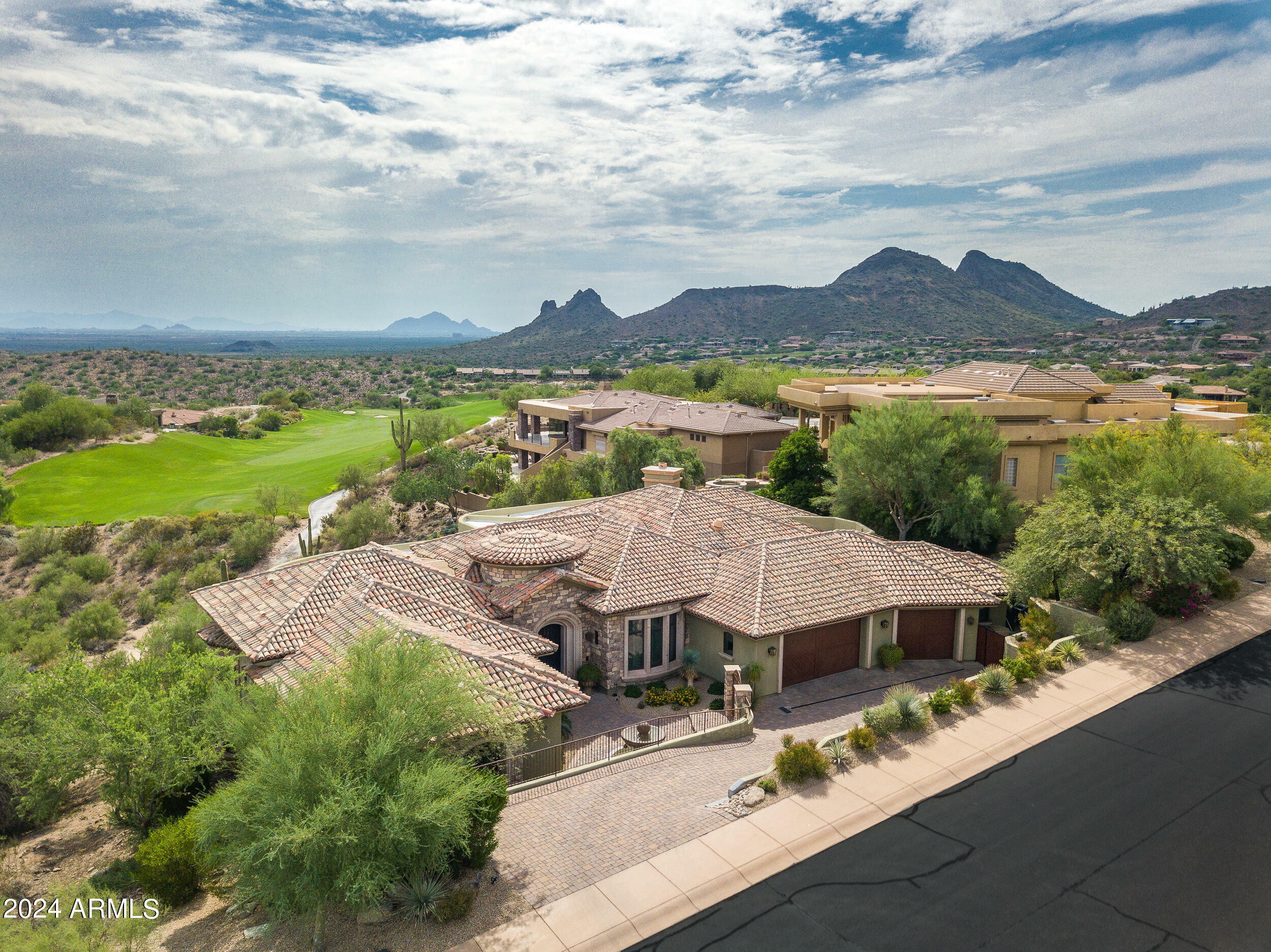 Property Photo:  15210 E Camelview Drive  AZ 85268 