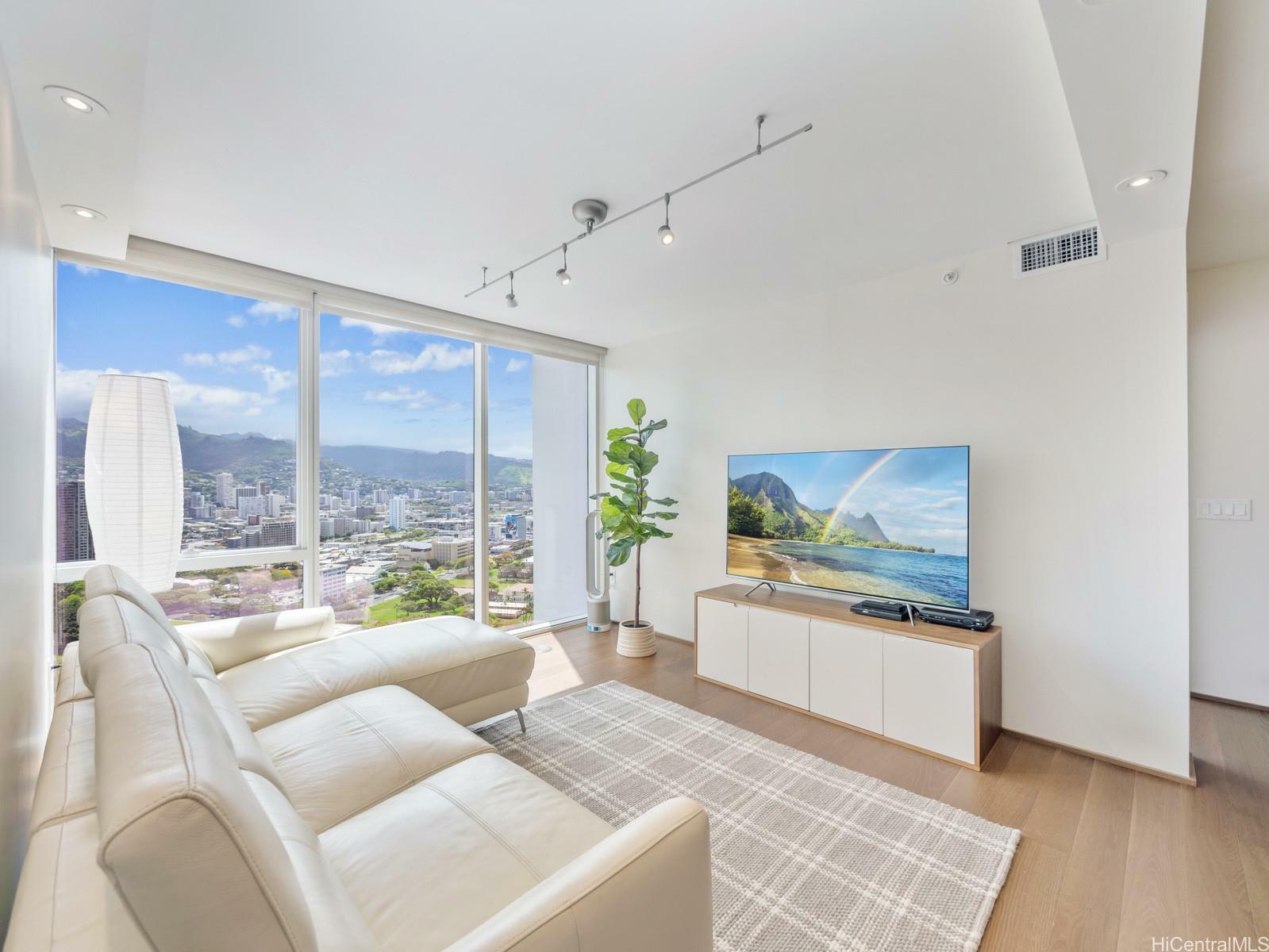 Property Photo:  888 Kapiolani Boulevard 3801  HI 96813 