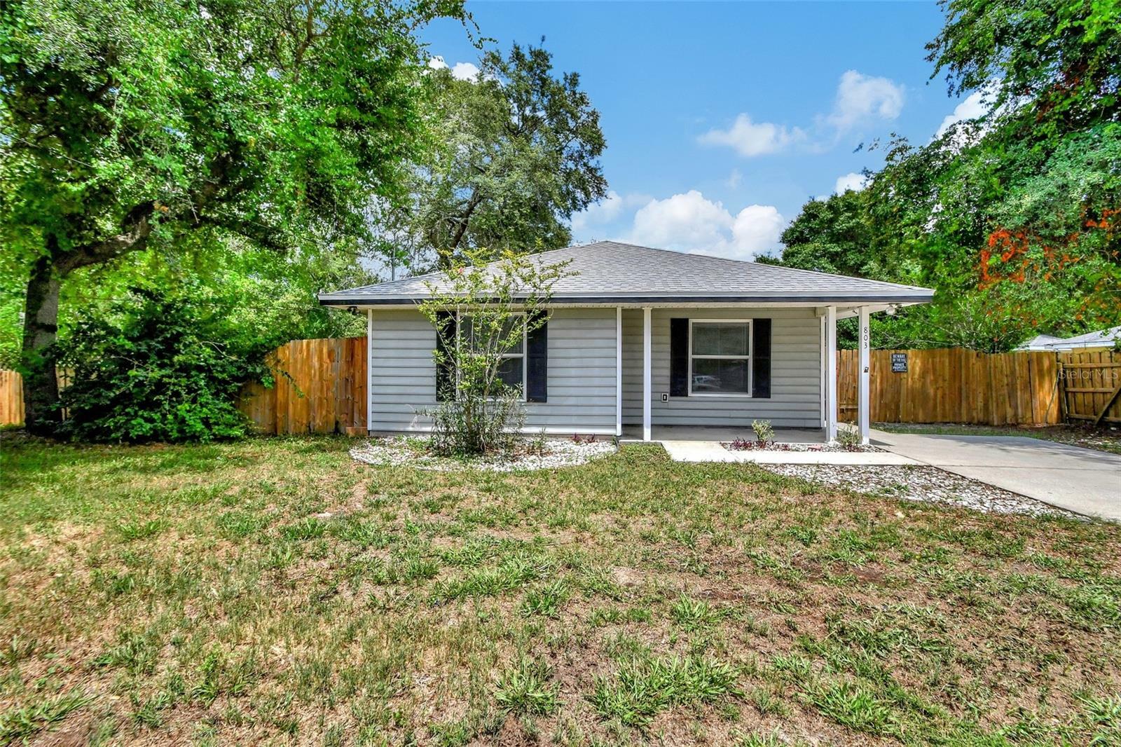 Property Photo:  803 Buford Avenue  FL 32763 