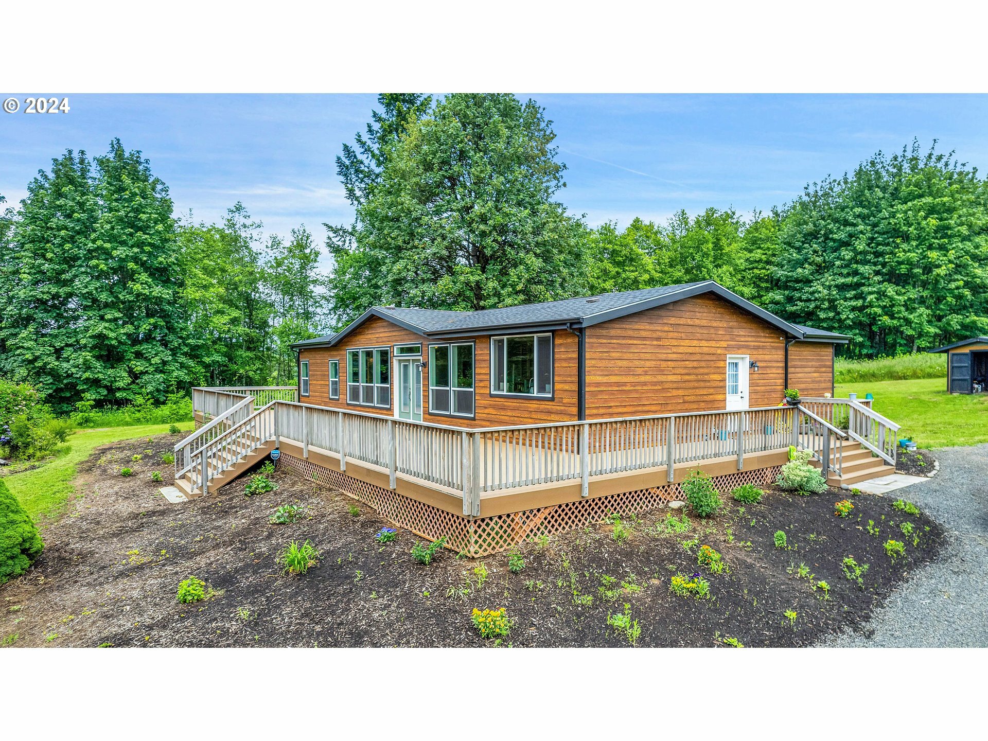 Property Photo: 68450 Whitney Rd OR 97048