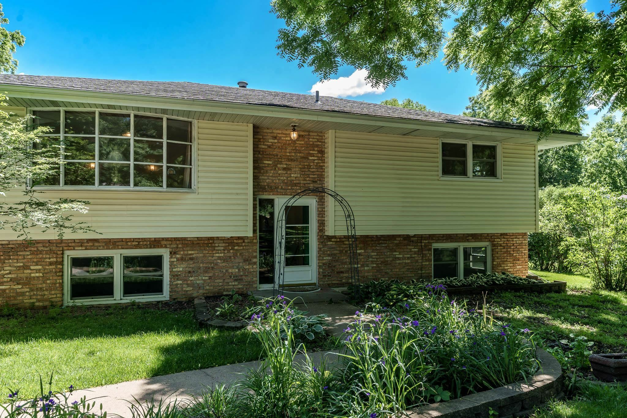 Property Photo:  4445 Wildwood Lane  IL 61101 