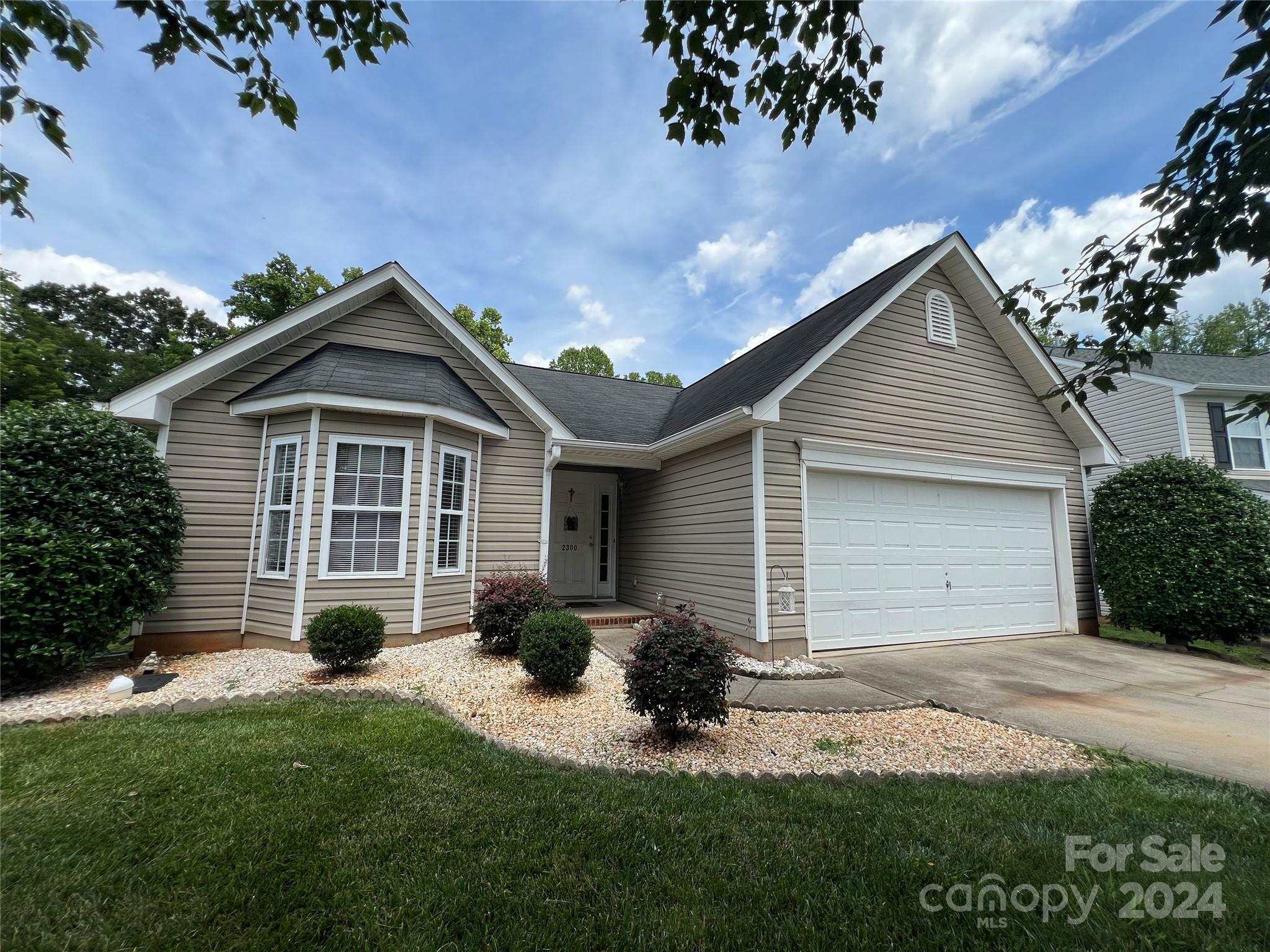 Property Photo:  2300 Wexford Way  NC 28625 