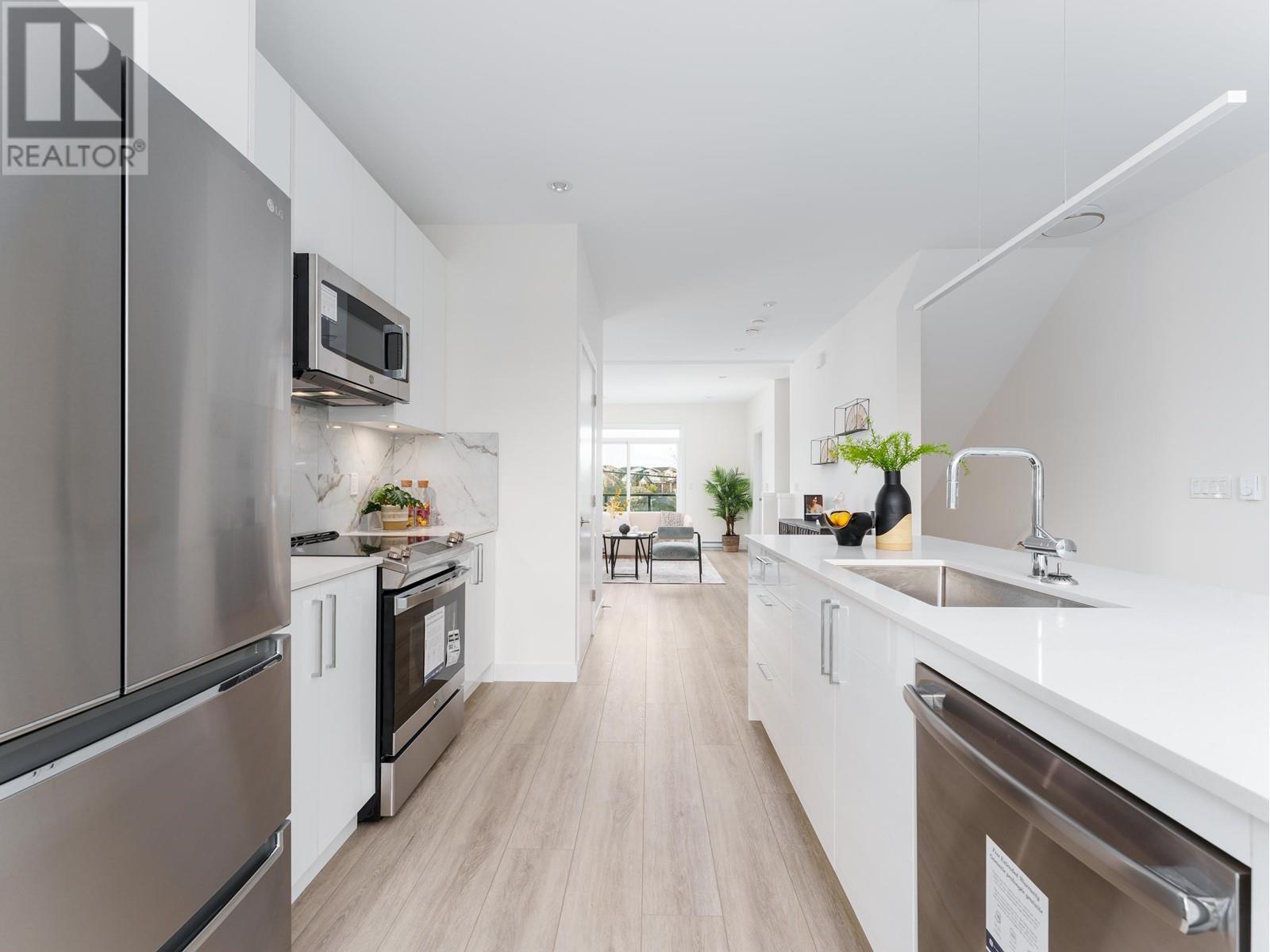 Property Photo: 4337 Boundary Road 21 BC V6V 1S8