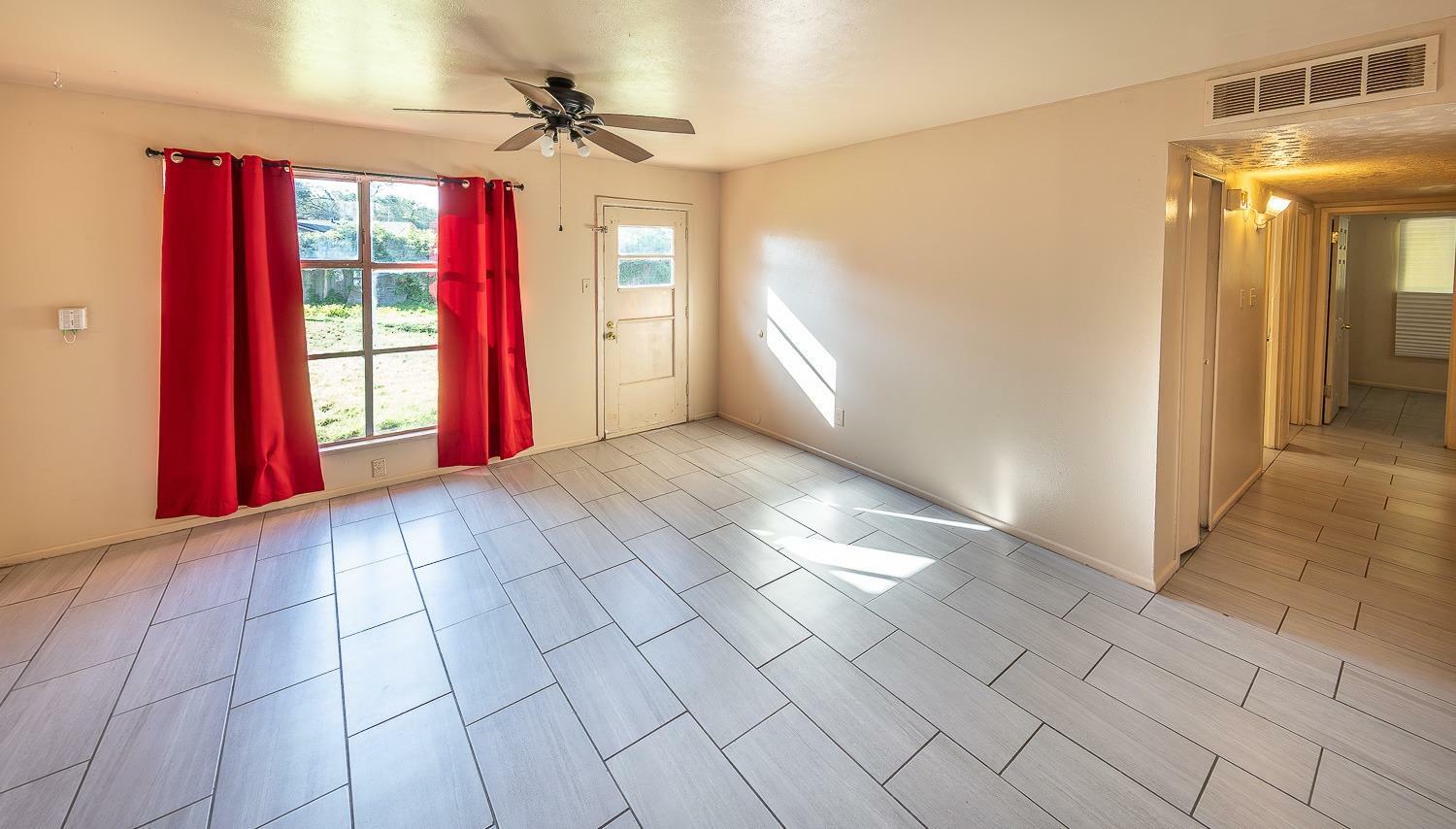 Property Photo:  6007 Peoria Avenue  TX 79413 