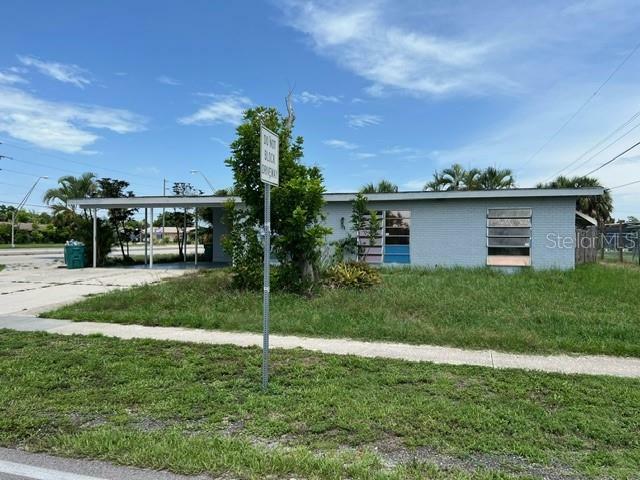 Property Photo:  2144 Harbor Boulevard  FL 33952 