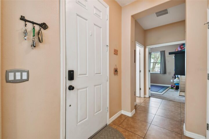 Property Photo: 522 Penny Royal Place FL 32765