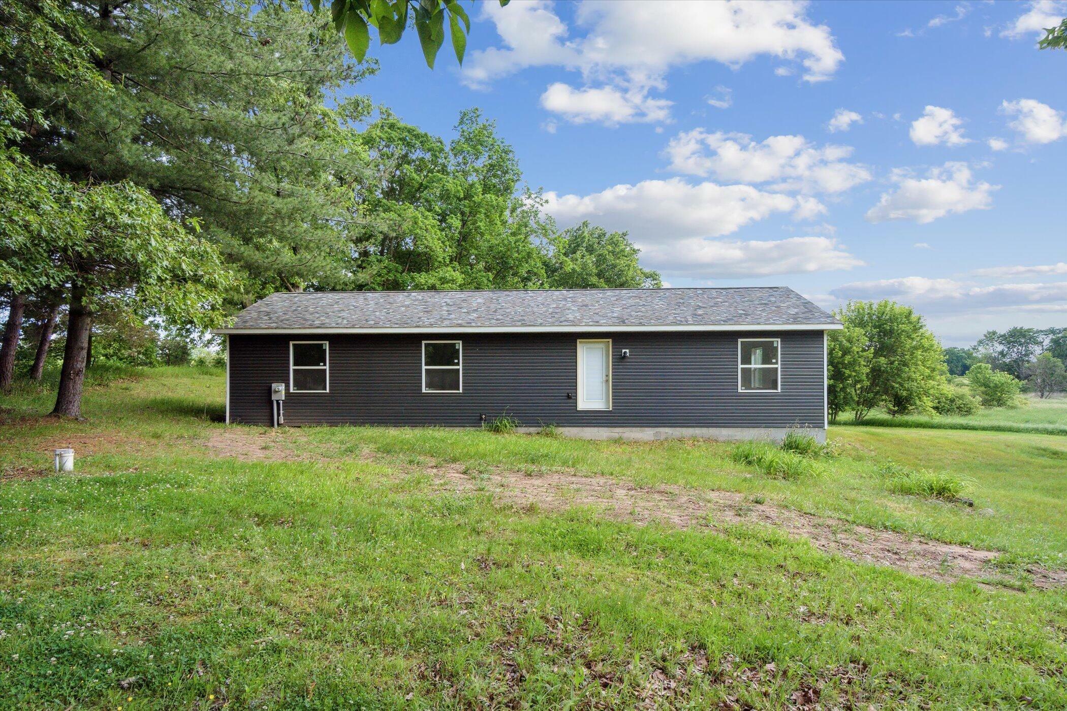 Property Photo:  8550 Coon Hill Road  MI 49259 