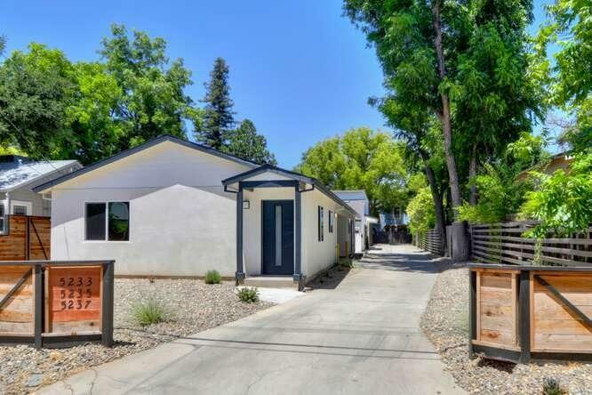 Property Photo:  5233 9th Avenue  CA 95820 