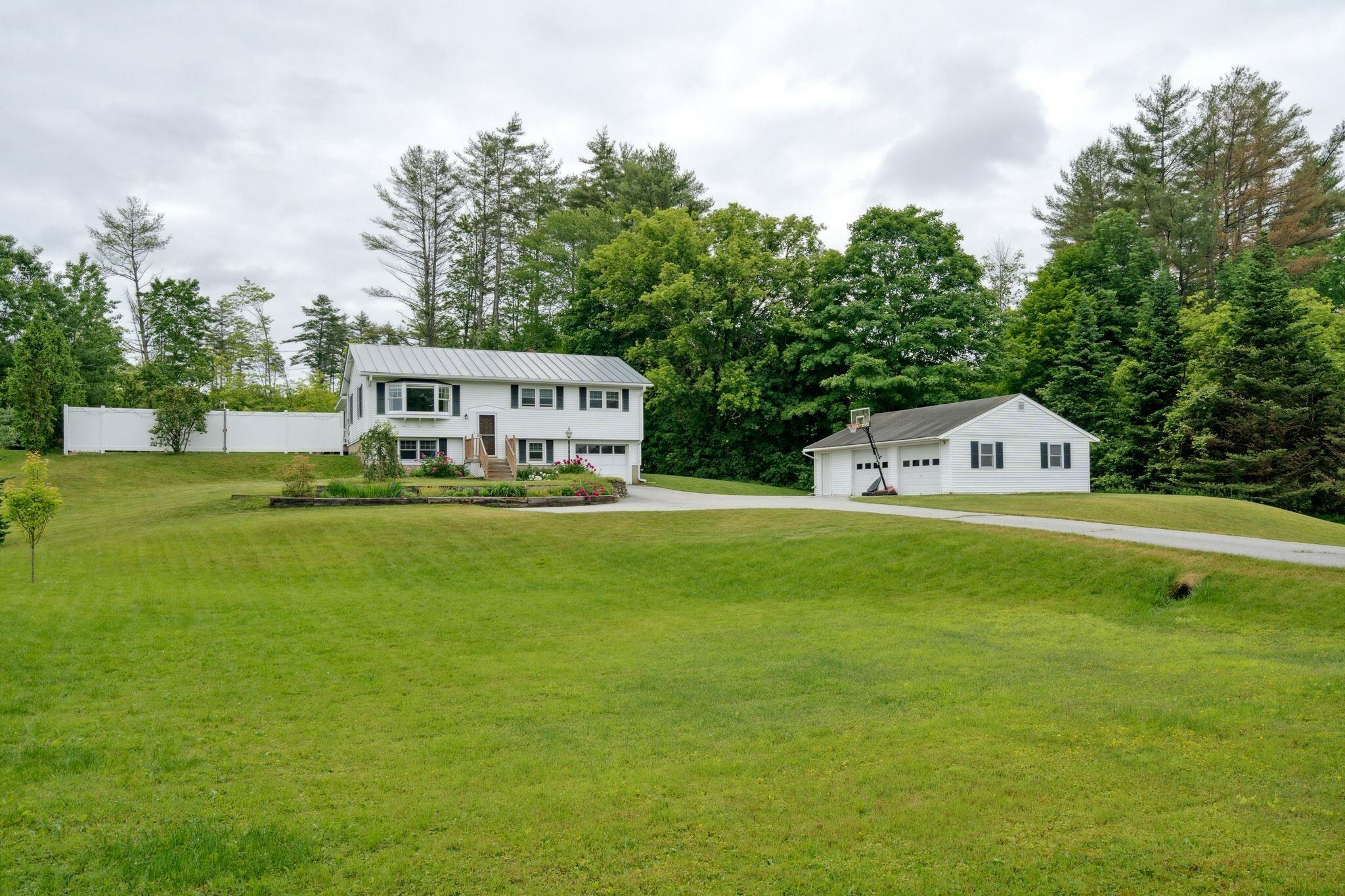 Property Photo: 289 Hanover Street NH 03743