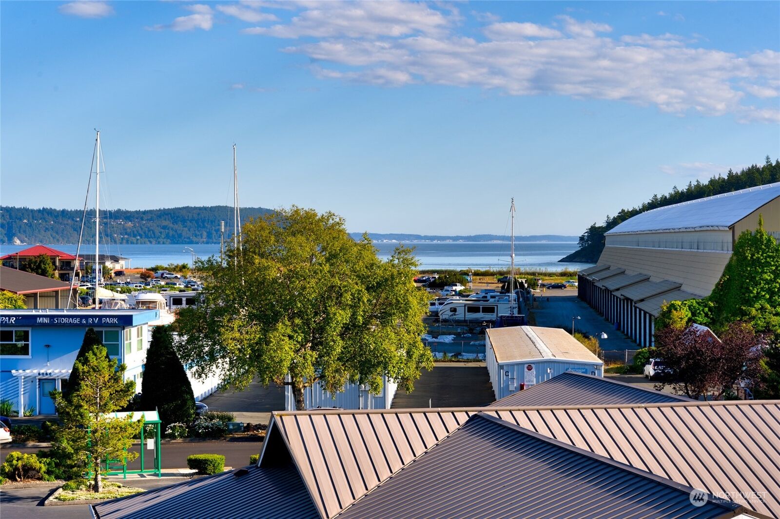 Property Photo:  1800 Skyline Way 201  WA 98221 