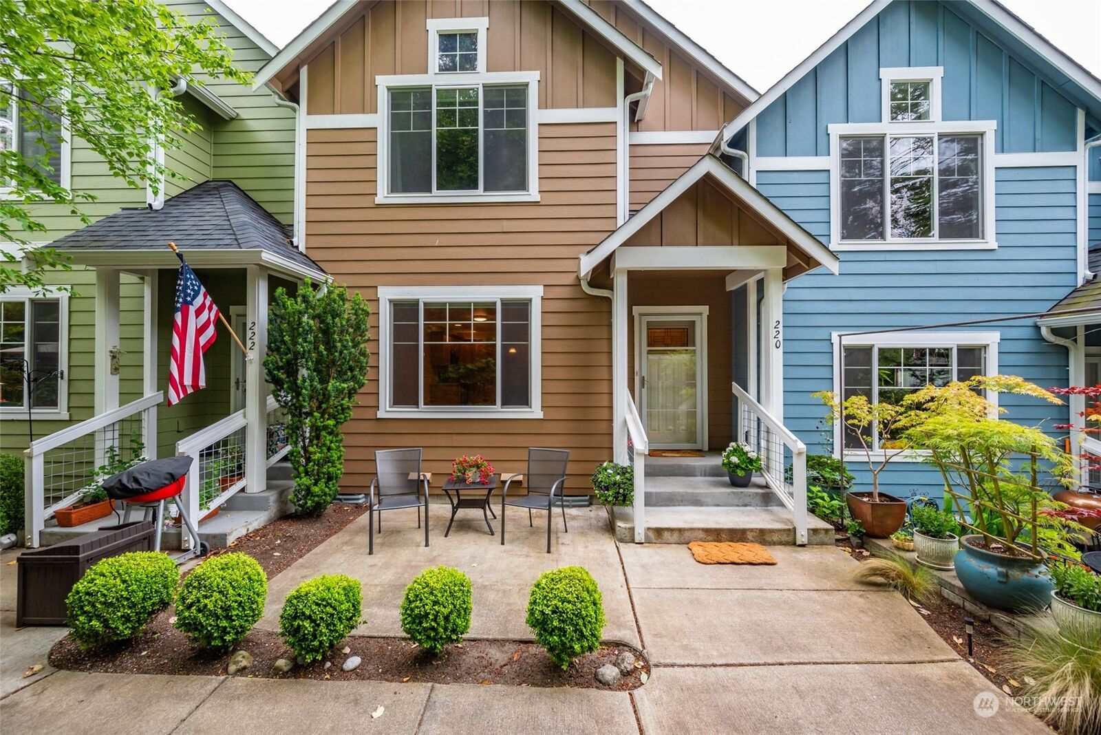 Property Photo:  220 NW 1st Street  WA 98239 