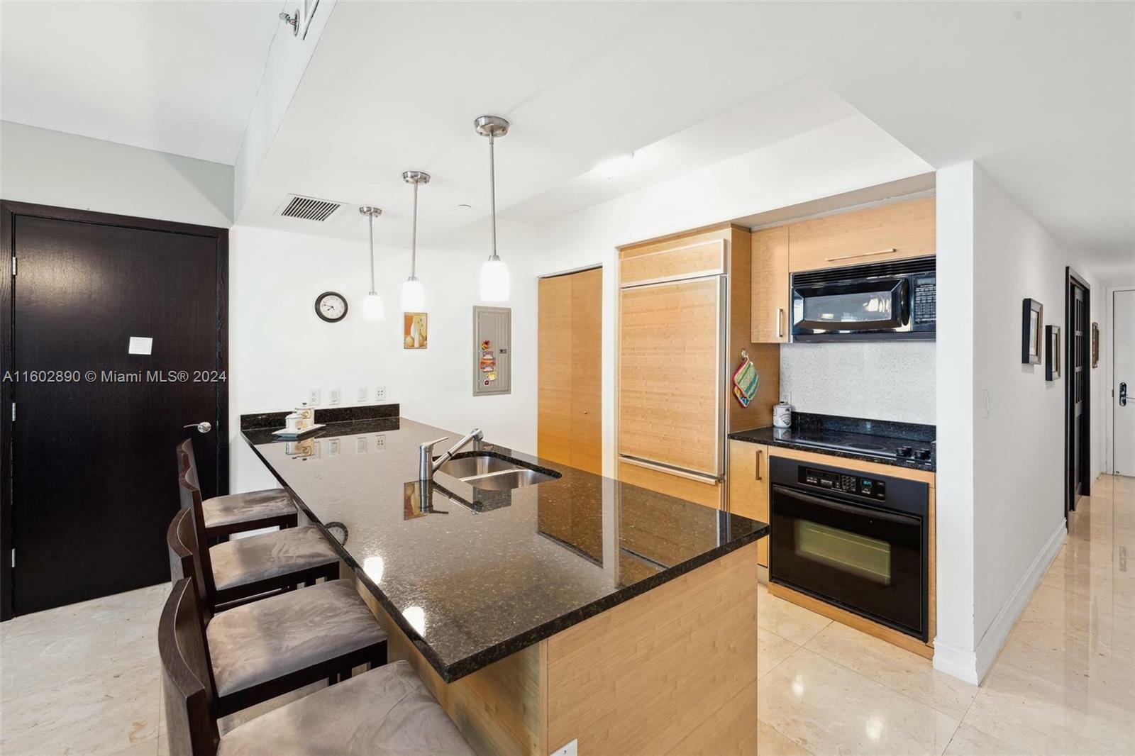 Property Photo:  1830 S Ocean Dr 2810  FL 33009 