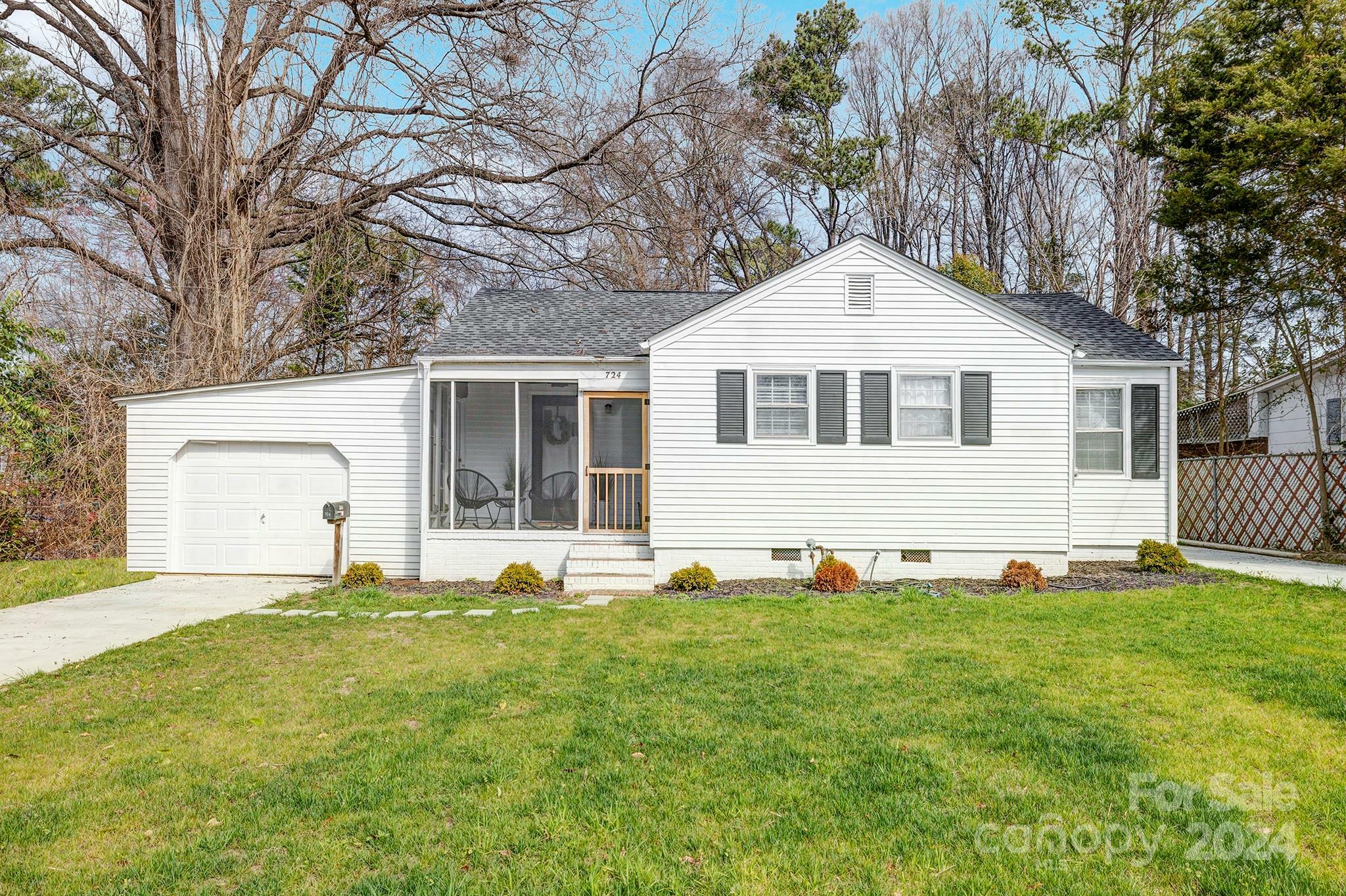 Property Photo:  724 Finley Road  SC 29730 