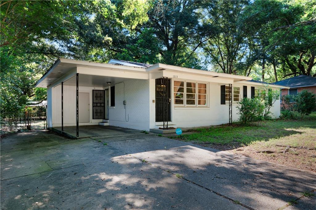 Property Photo: 1213 Garland Street AL 36618
