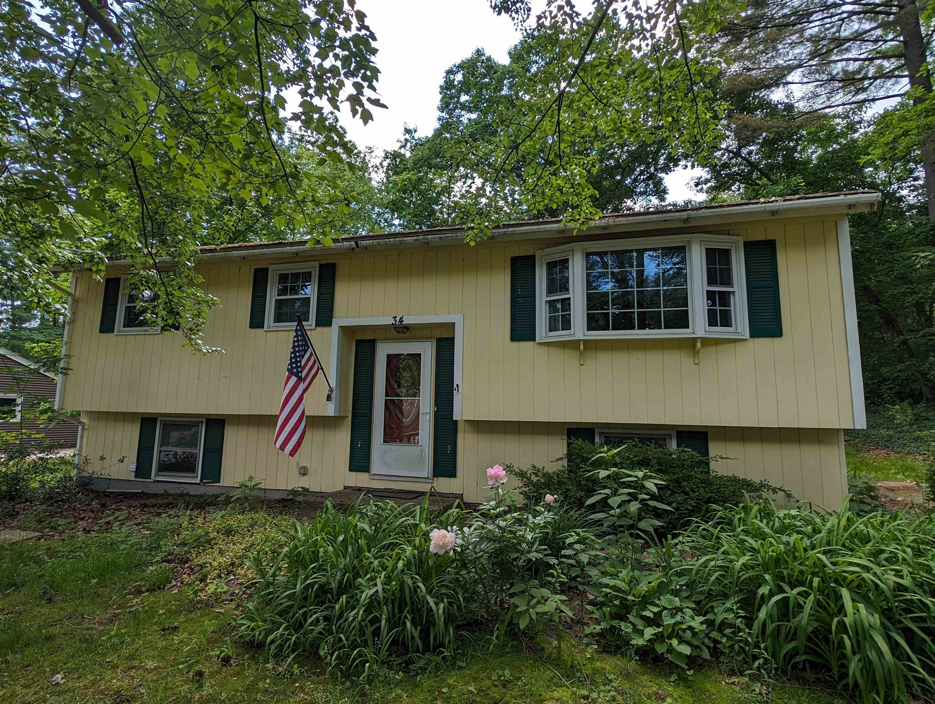 Property Photo:  34 Belmont Drive  NH 03045 