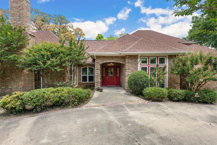 Property Photo:  110 Owl Tree  TX 75402 