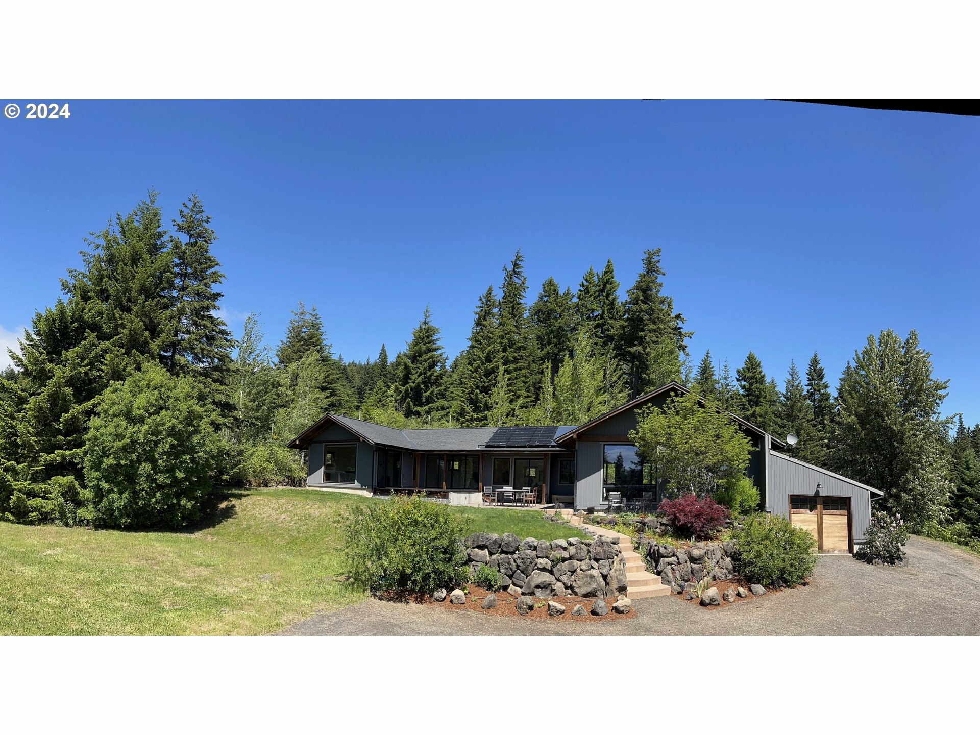 Property Photo:  731 Upper Lakeview Rd  WA 98672 