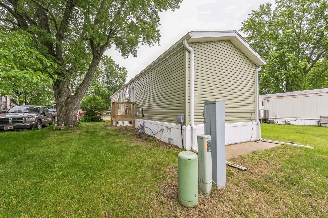 Property Photo:  525 Main Street 5  WI 53949 