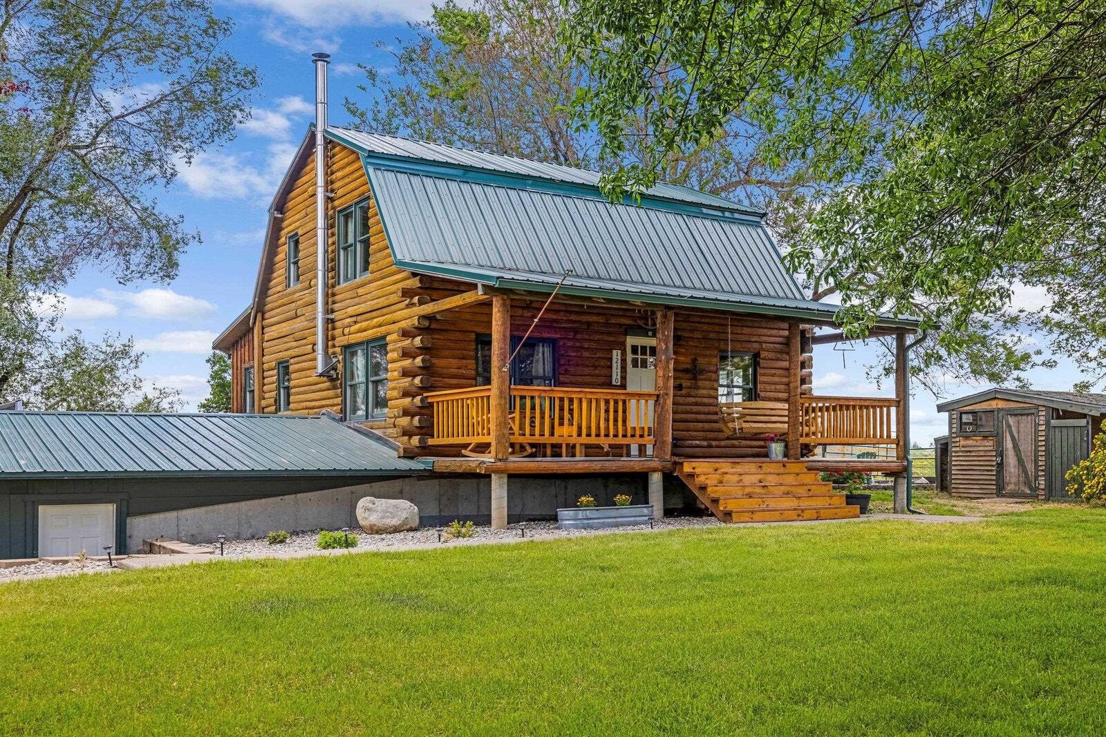Property Photo: 12110 W 4th Avenue Ext Rd WA 99004