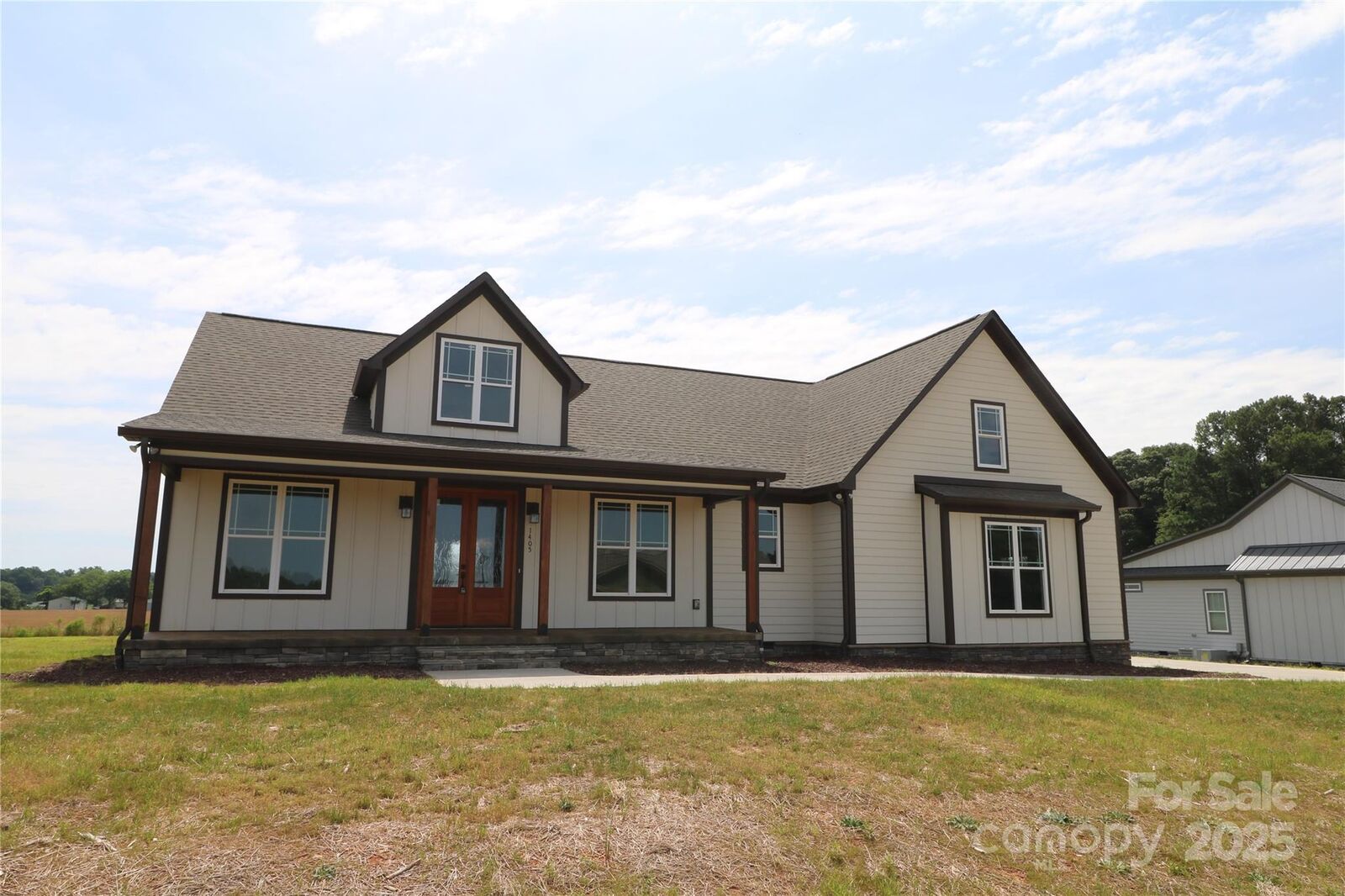 Property Photo:  1405 Coppergate Drive  NC 28147 