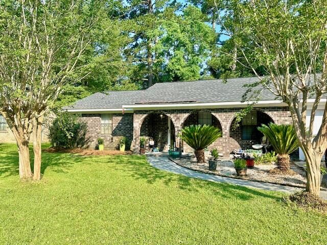 Property Photo:  106 Surrey Drive  SC 29486 