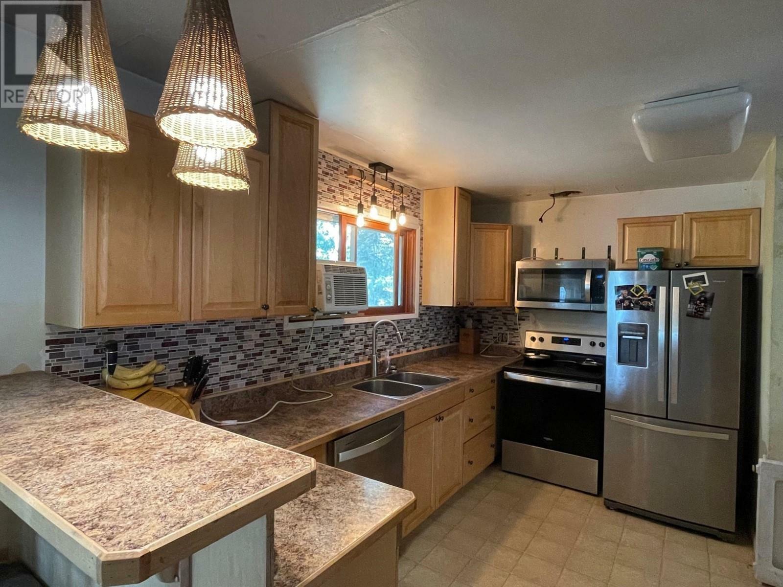 Photo de la propriété: 550 Strathmore Avenue BC V0H 1J0