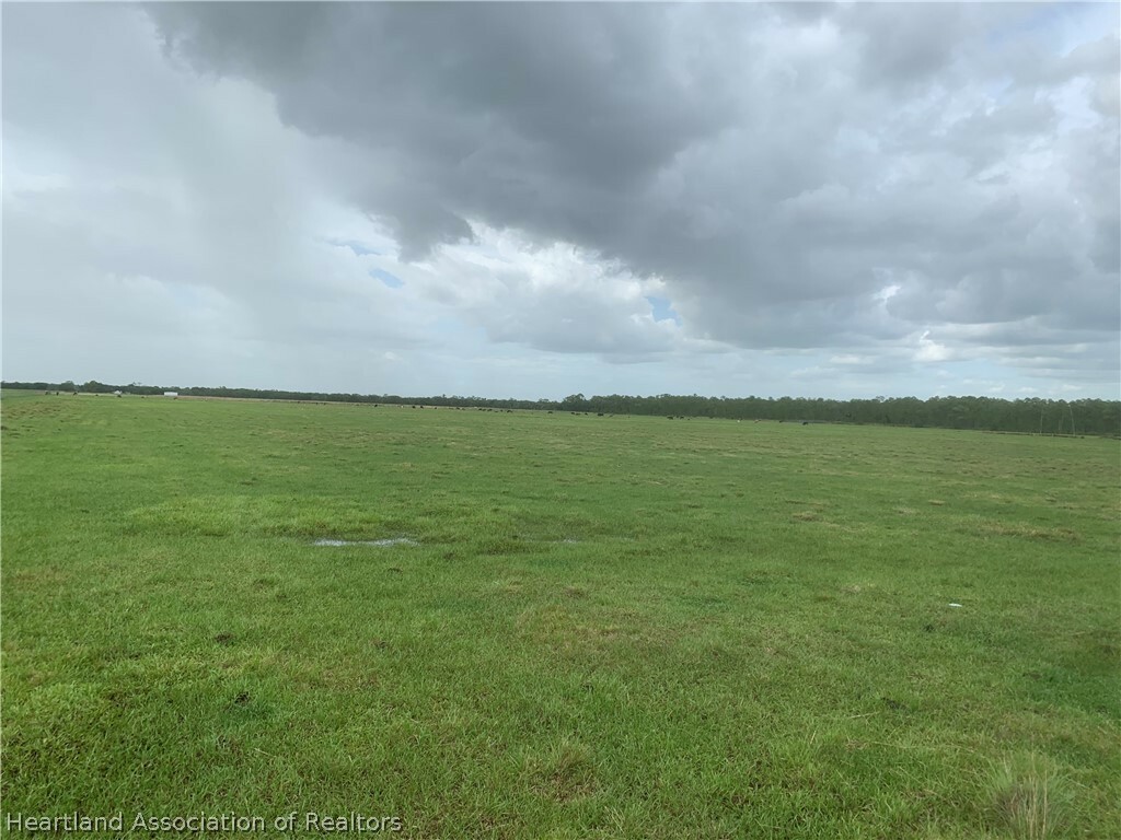 Property Photo:  635 County Road 731  FL 33960 