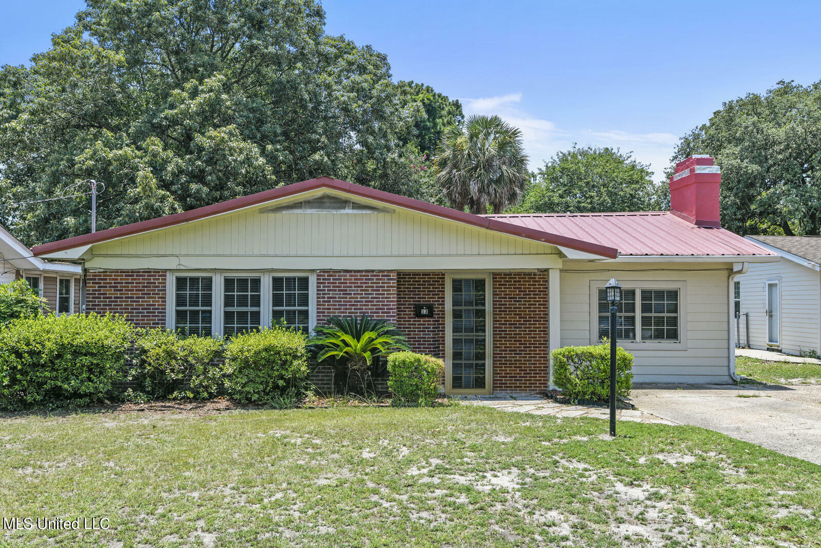 Property Photo:  13 31st Street  MS 39507 