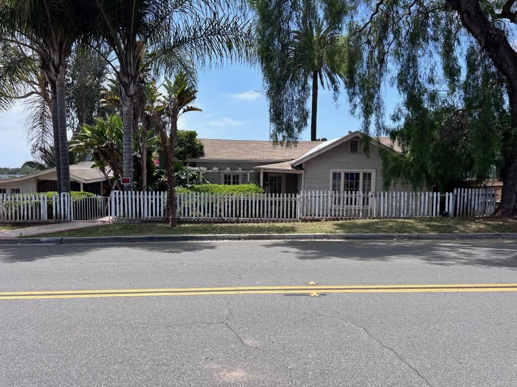 Property Photo:  1443 Avocado Rd.  CA 92054 