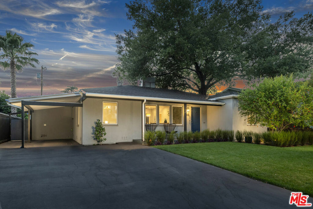 Property Photo:  4919 Biloxi Avenue  CA 91601 