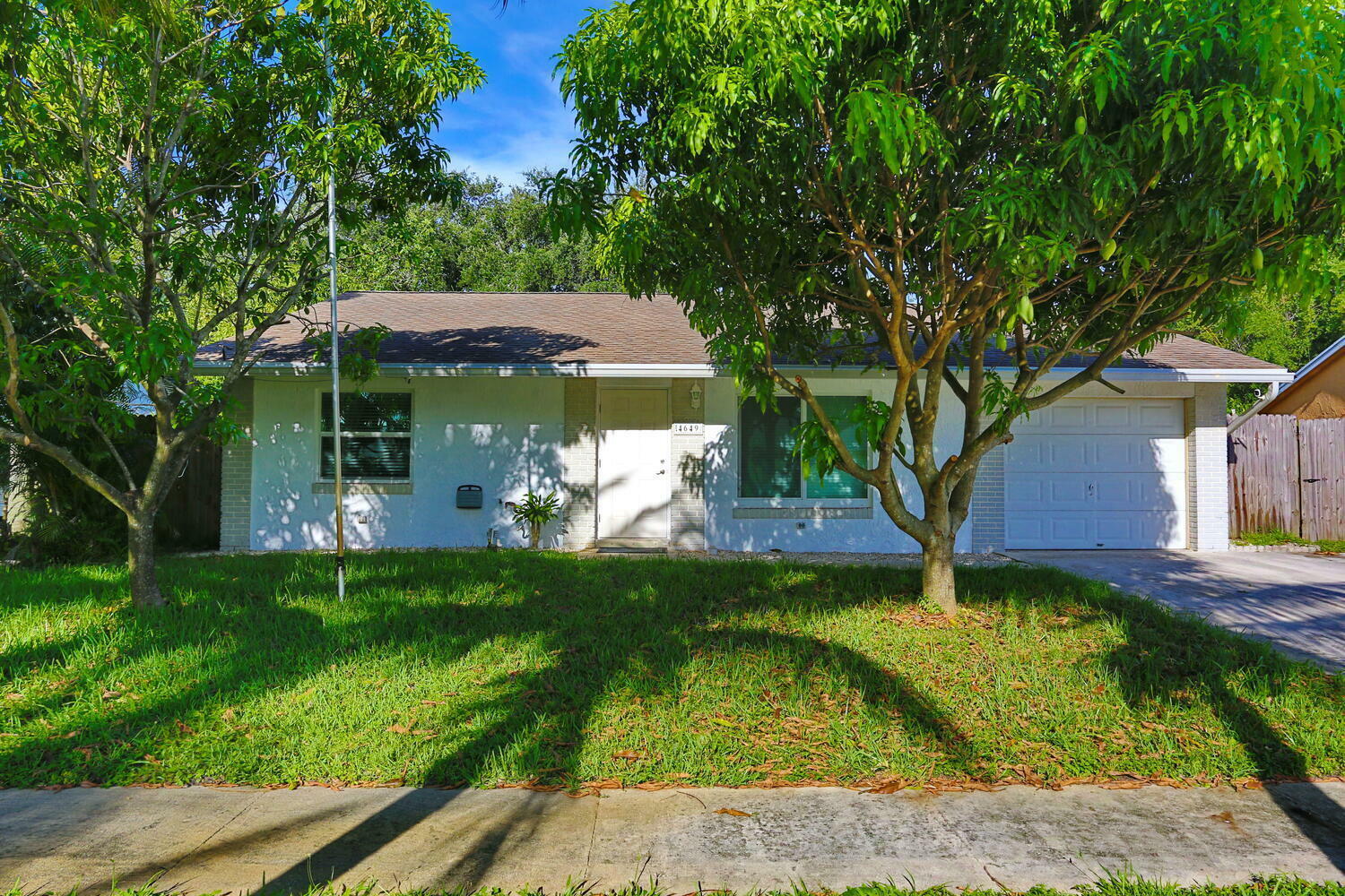 Property Photo:  4649 Poseidon Place  FL 33463 