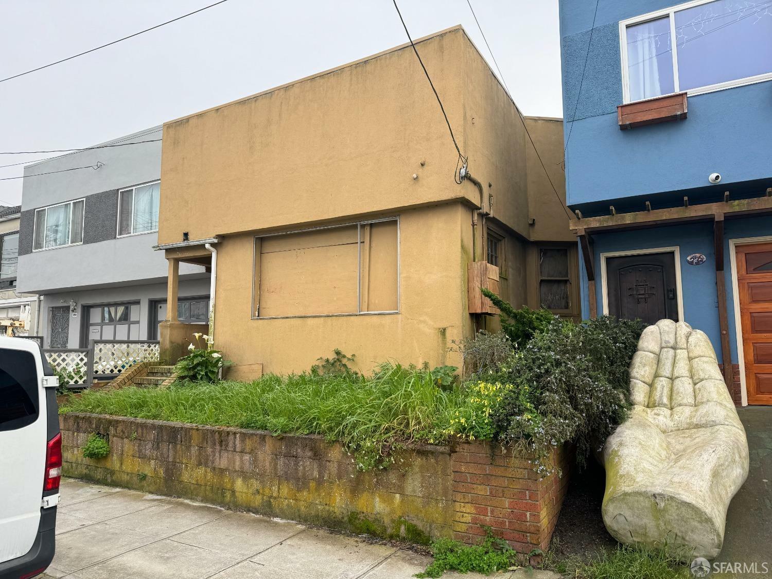 Property Photo:  331 Shields Street  CA 94132 