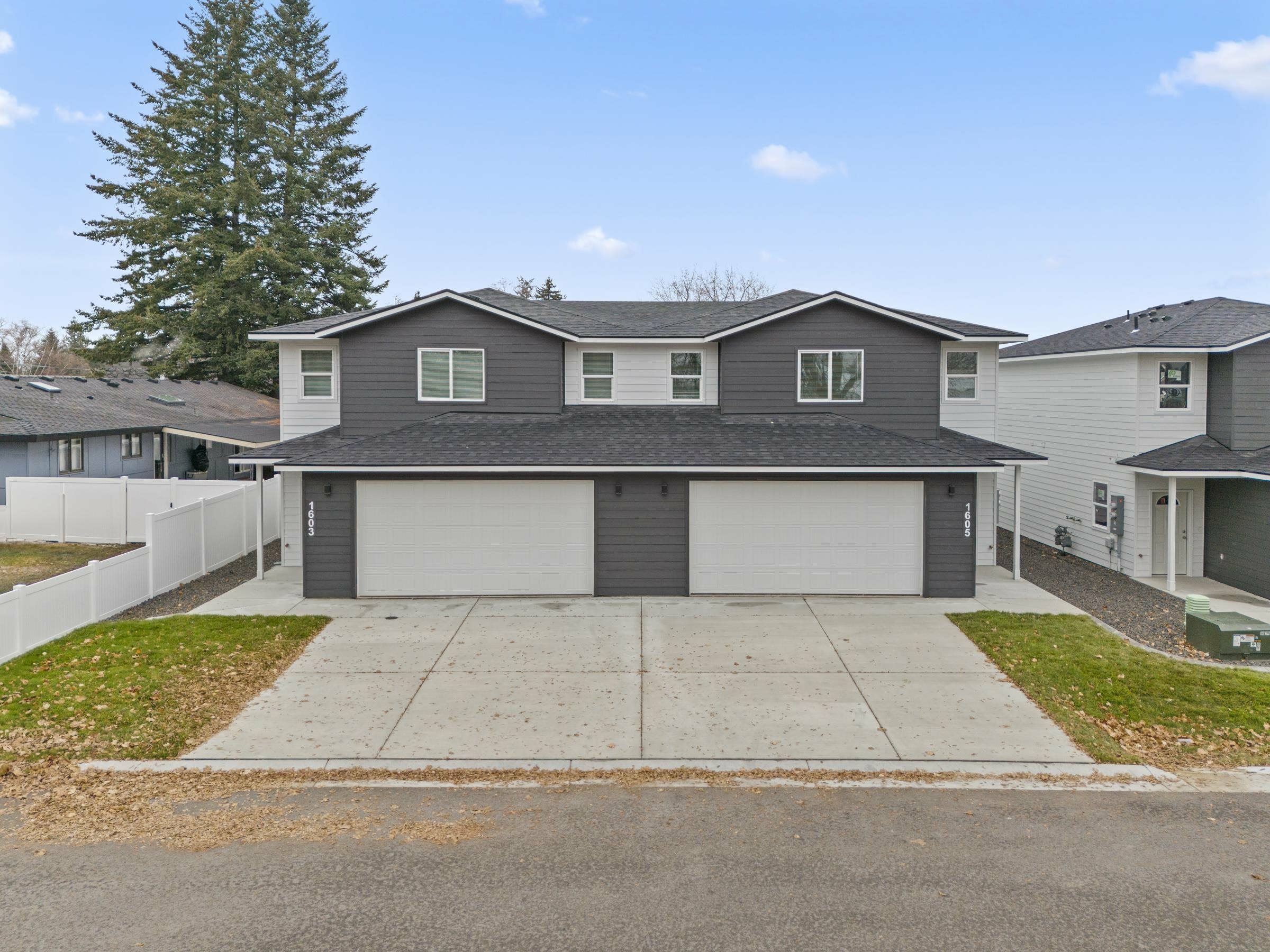 Property Photo:  1615 N Manifold Ln  WA 99016 