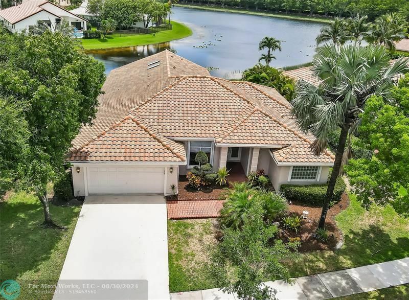 Property Photo:  784 Heron Rd  FL 33326 