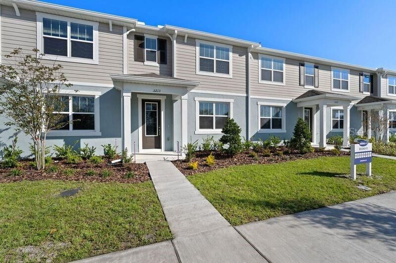 Property Photo:  3213 Douglas Fir Drive  FL 32703 