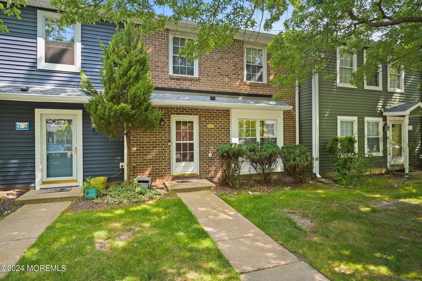 Property Photo:  344 Constitution Circle  NJ 08902 
