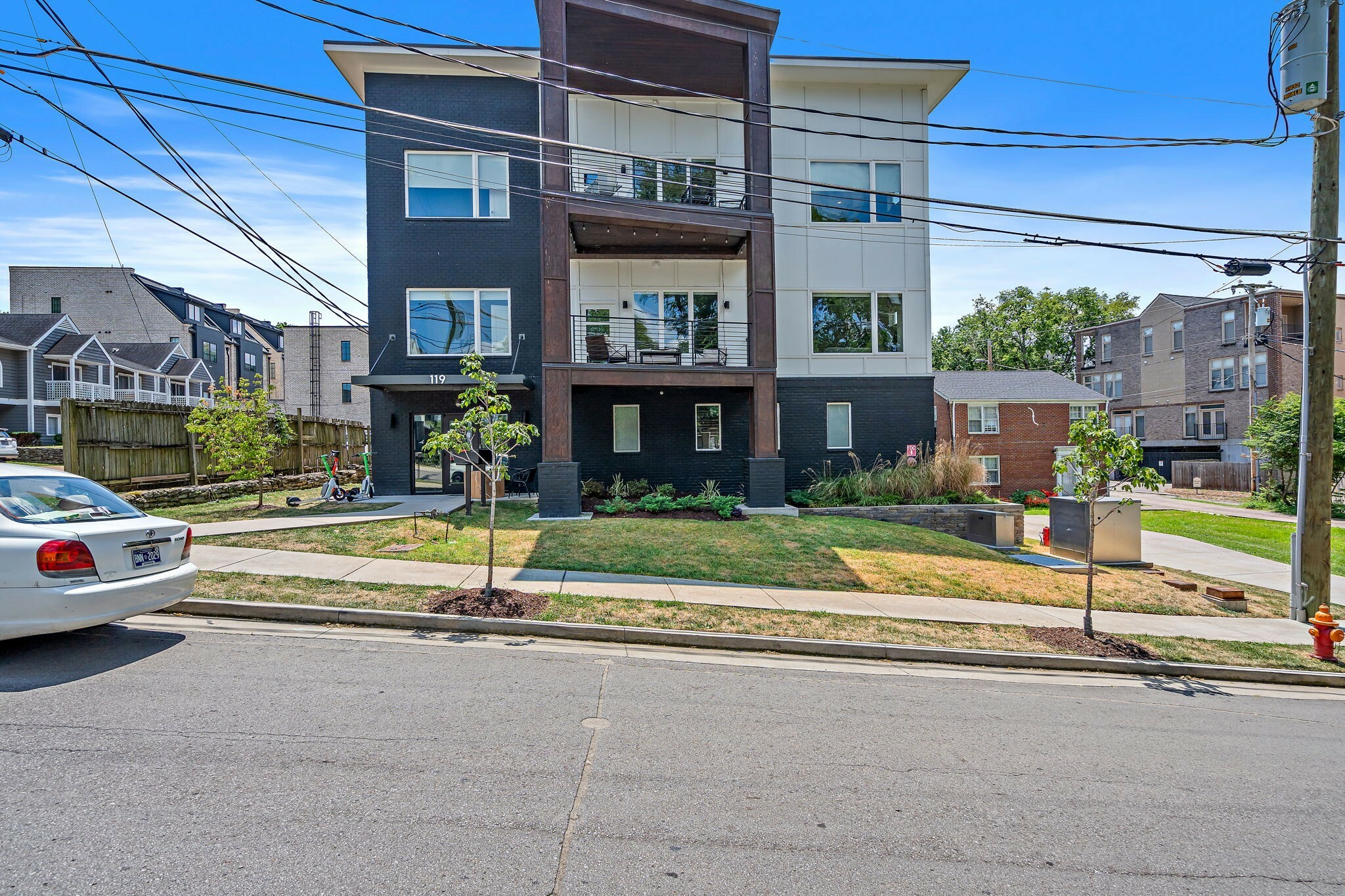 Property Photo:  119 Mason Ave 301  TN 37203 